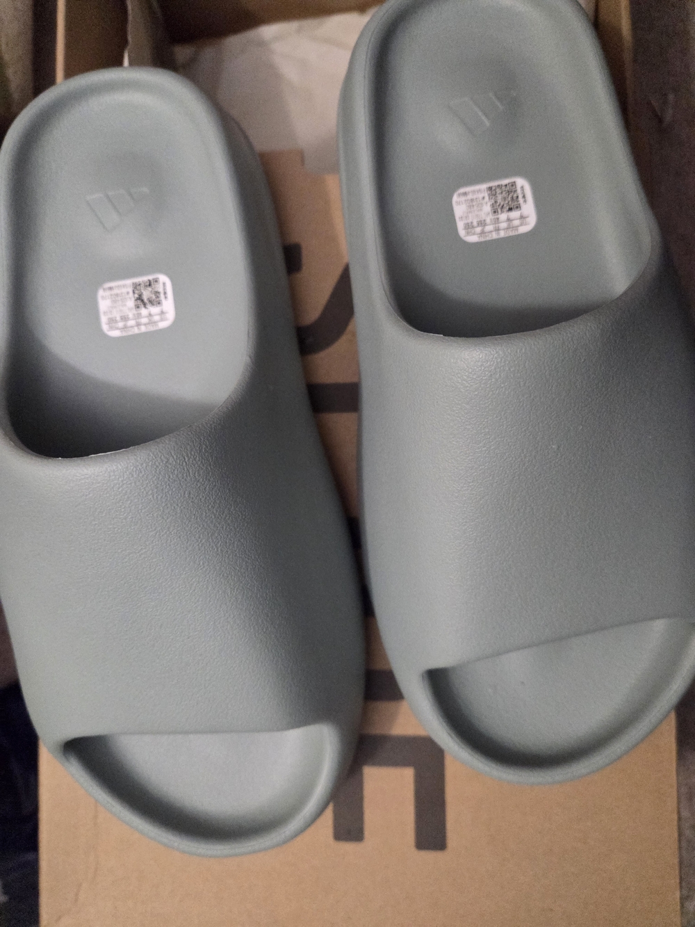 adidas YZY SLIDE 'Salt'